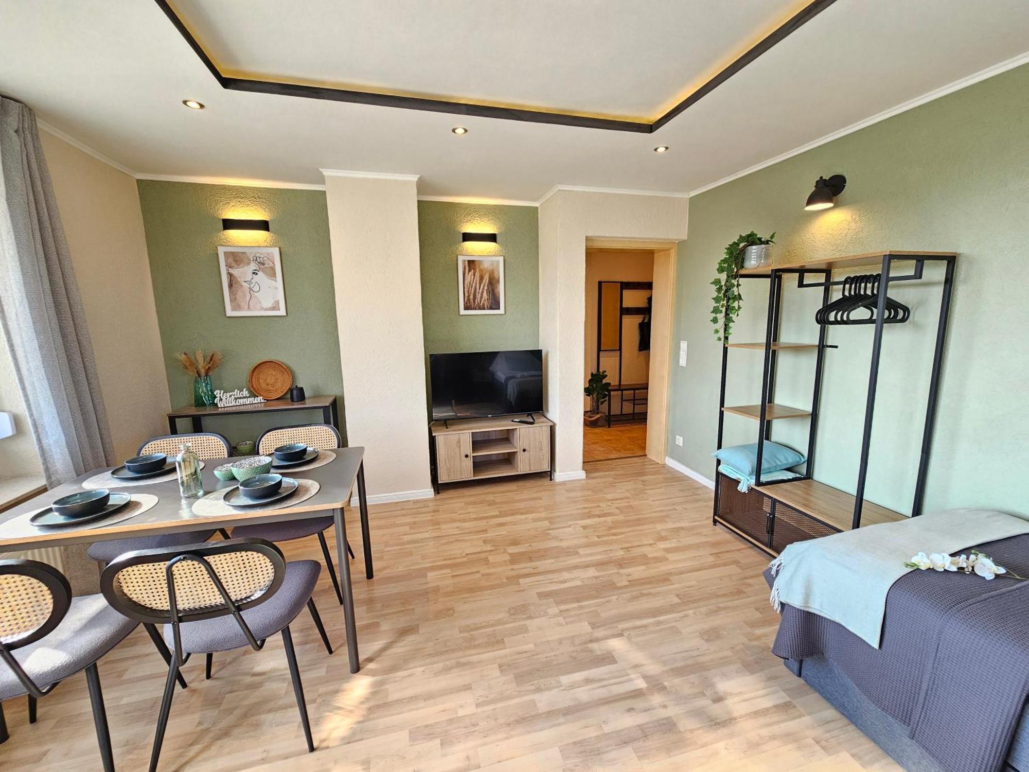 Neu Businessapp In Zentraler Lage Mit 3 Schlafzimmern Fuer Geschaeftsreisende Pendler Und Familien Naehe Sz See ซาลซ์กิทเทอร์ ภายนอก รูปภาพ