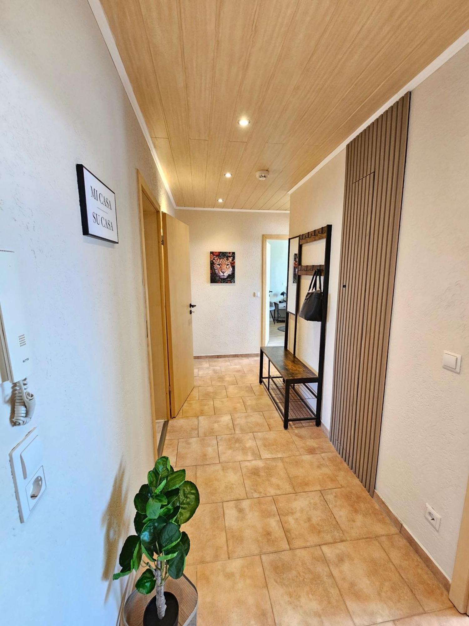 Neu Businessapp In Zentraler Lage Mit 3 Schlafzimmern Fuer Geschaeftsreisende Pendler Und Familien Naehe Sz See ซาลซ์กิทเทอร์ ภายนอก รูปภาพ