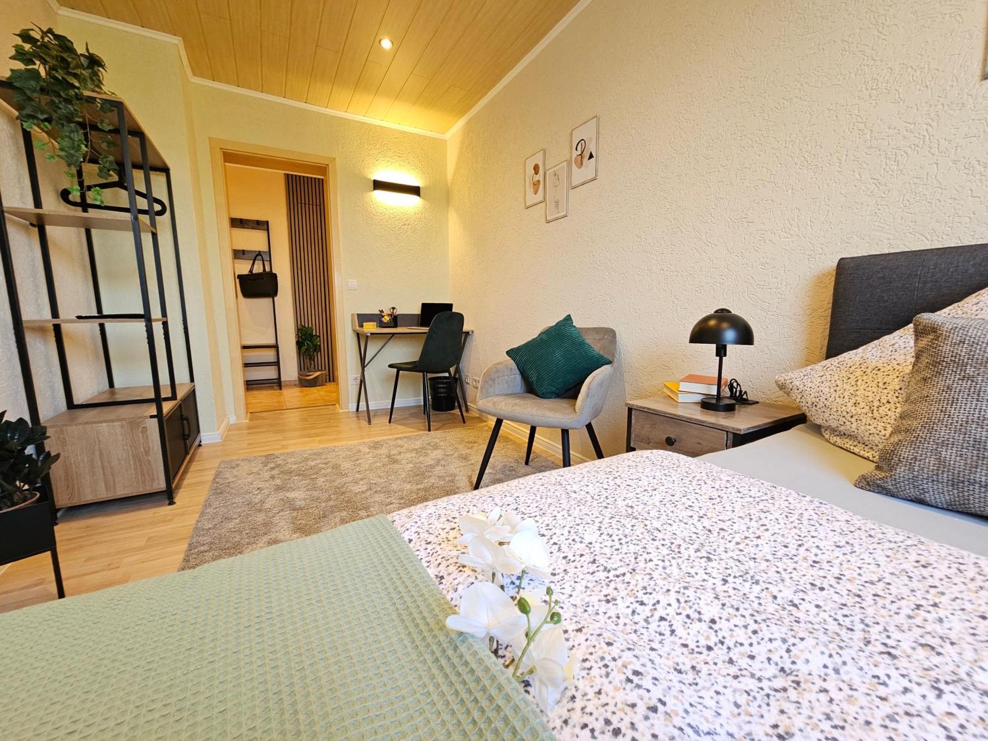 Neu Businessapp In Zentraler Lage Mit 3 Schlafzimmern Fuer Geschaeftsreisende Pendler Und Familien Naehe Sz See ซาลซ์กิทเทอร์ ภายนอก รูปภาพ